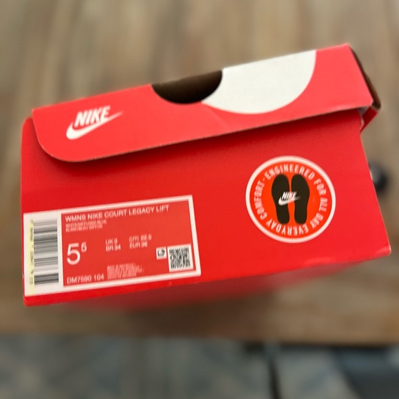 Nike Court Legacy Lift size 5.5 - Picture 2 of 8